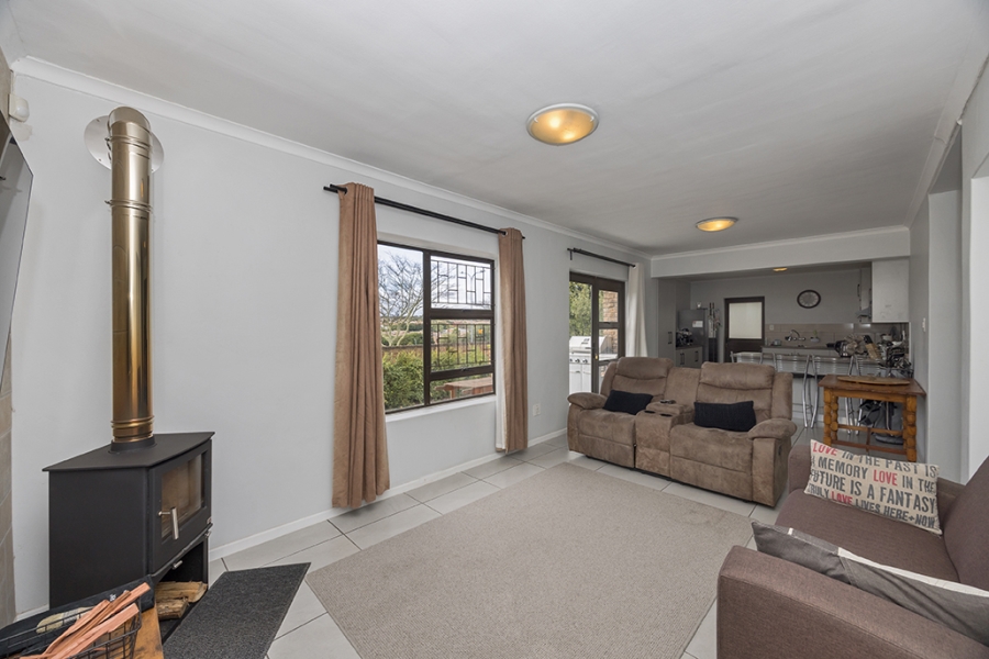7 Bedroom Property for Sale in Sonstraal Western Cape